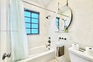 1056 Jefferson Ave, Miami Beach, FL 33139 - Photo 15