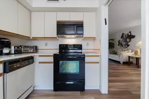 7201 Promenade Dr, Boca Raton, FL 33433 - Photo 19