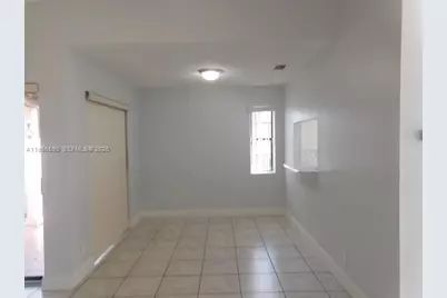 17038 NW 66th Ct, Hialeah, FL 33015 - Photo 3
