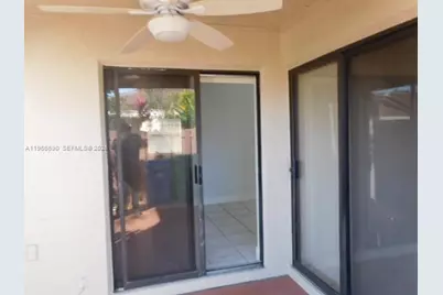 17038 NW 66th Ct, Hialeah, FL 33015 - Photo 21