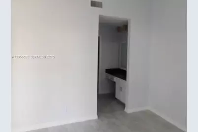 17038 NW 66th Ct, Hialeah, FL 33015 - Photo 11