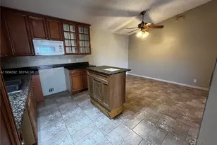 4296 Woodstock Dr, West Palm Beach, FL 33409 - Photo 11