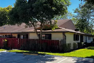 4296 Woodstock Dr, West Palm Beach, FL 33409 - Photo 1