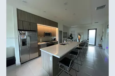 8045 NW 104th Ave #36, Doral, FL 33178 - Photo 3