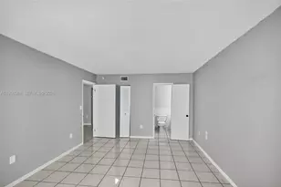 2924 Collins Ave, Miami Beach, FL 33140 - Photo 23