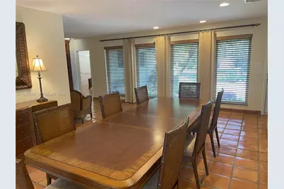 1110 Redbird Ave, Miami Springs, FL 33166 - Photo 11