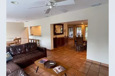 1110 Redbird Ave, Miami Springs, FL 33166 - Photo 15