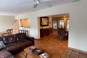 1110 Redbird Ave, Miami Springs, FL 33166 - Photo 15