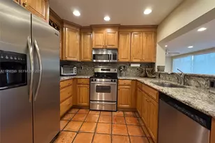 1110 Redbird Ave, Miami Springs, FL 33166 - Photo 23