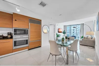 485 Brickell Ave #1711, Miami, FL 33131 - Photo 7
