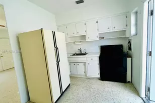 3667 NW 5th St, Miami, FL 33125 - Photo 9