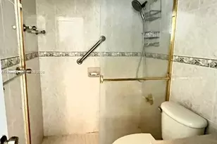 3667 NW 5th St, Miami, FL 33125 - Photo 17