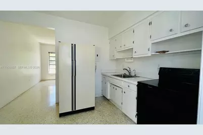 3667 NW 5th St #3667, Miami, FL 33125 - Photo 7