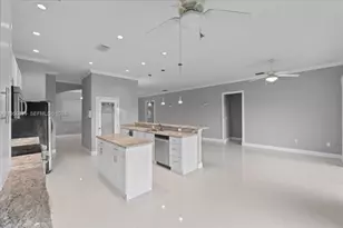 16640 NW 86th Ct, Miami Lakes, FL 33016 - Photo 7