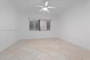 16640 NW 86th Ct, Miami Lakes, FL 33016 - Photo 15