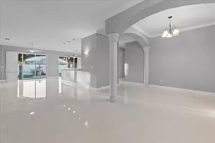 16640 NW 86th Ct, Miami Lakes, FL 33016 - Photo 9