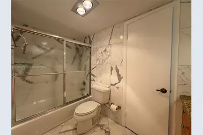 4800 Bayview Dr #206, Fort Lauderdale, FL 33308 - Photo 29