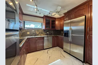 4800 Bayview Dr #206, Fort Lauderdale, FL 33308 - Photo 7