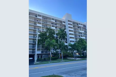 4800 Bayview Dr #206, Fort Lauderdale, FL 33308 - Photo 1