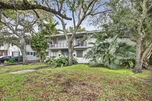 4855 University Dr, Coral Gables, FL 33146 - Photo 15