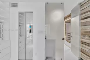 3800 N Hills Dr, Hollywood, FL 33021 - Photo 29