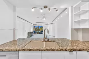 3800 N Hills Dr, Hollywood, FL 33021 - Photo 11