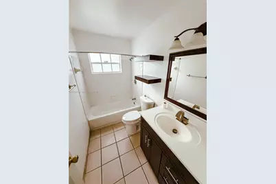 2591 NW 87th Ln, Sunrise, FL 33322 - Photo 7