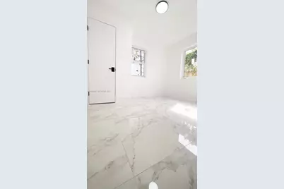 1013 NW 1st Ave, Hallandale Beach, FL 33009 - Photo 17