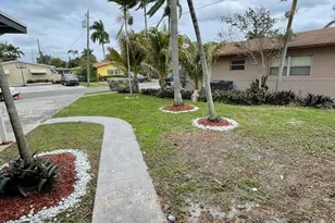 [Address not provided], Hallandale Beach, FL 33009 - Photo 15