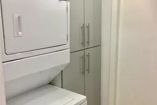 [Address not provided], Hallandale Beach, FL 33009 - Photo 37