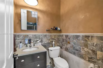 1033 NE 17th Way #1905, Fort Lauderdale, FL 33304 - Photo 11