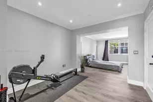 1033 NE 17th Way, Fort Lauderdale, FL 33304 - Photo 13