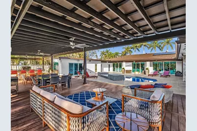 16380 Paddock Ln, Weston, FL 33326 - Photo 17