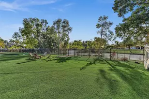 16380 Paddock Ln, Weston, FL 33326 - Photo 17