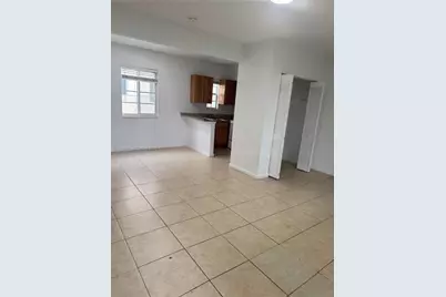 7130 Rue Versailles #4, Miami Beach, FL 33141 - Photo 5