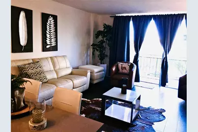 11111 Biscayne Blvd #4D, Miami, FL 33181 - Photo 5