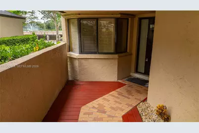 9360 S Chelsea Dr S, Plantation, FL 33324 - Photo 5