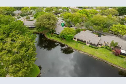 9360 S Chelsea Dr S, Plantation, FL 33324 - Photo 25