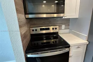 6601 Winfield Blvd, Margate, FL 33063 - Photo 7