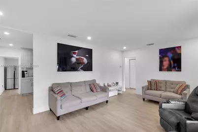911 NW 138th St, Miami, FL 33168 - Photo 35