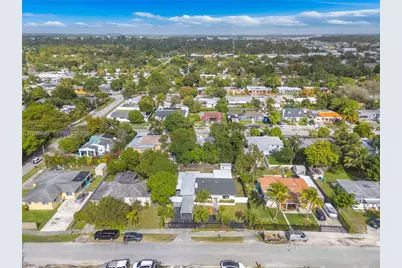 911 NW 138th St, Miami, FL 33168 - Photo 9