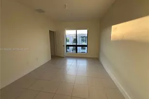 8265 NW 41st St, Doral, FL 33166 - Photo 13