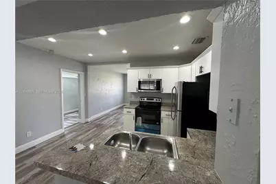 1306 NW 11th Pl, Fort Lauderdale, FL 33311 - Photo 9