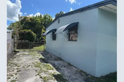 1306 NW 11th Pl, Fort Lauderdale, FL 33311 - Photo 3