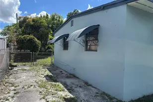 1306 NW 11th Pl, Fort Lauderdale, FL 33311 - Photo 3