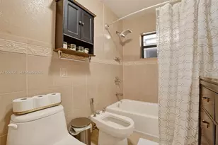 9410 SW 42nd St, Miami, FL 33165 - Photo 25