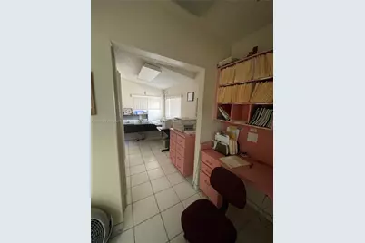 110 E 49th St, Hialeah, FL 33013 - Photo 7