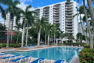 3610 Yacht Club Dr, Aventura, FL 33180 - Photo 13