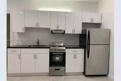 319 W 28th St #9, Miami Beach, FL 33140 - Photo 3