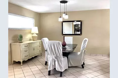 361 S Hollybrook Dr #305, Pembroke Pines, FL 33025 - Photo 7